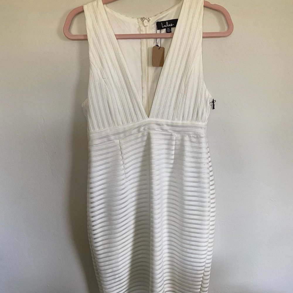 Lulus White Fitted Striped Dress Size XL